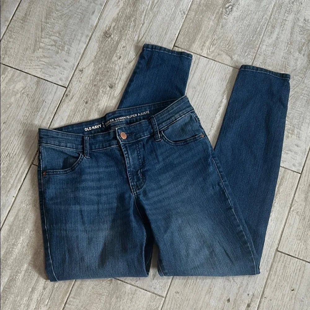 [Old Navy] “Super Skinny” Stretch Jeans - Size 4